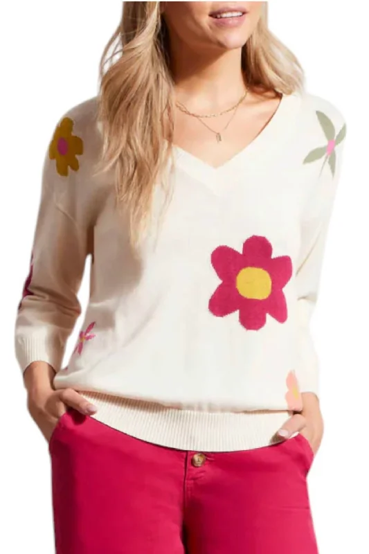 Fashion Design V-Neck Jacquared Sweater In Sandust