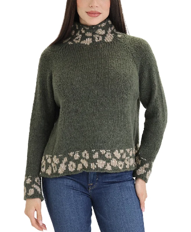 Minimal Classic Sweater w/ Animal Print Trim