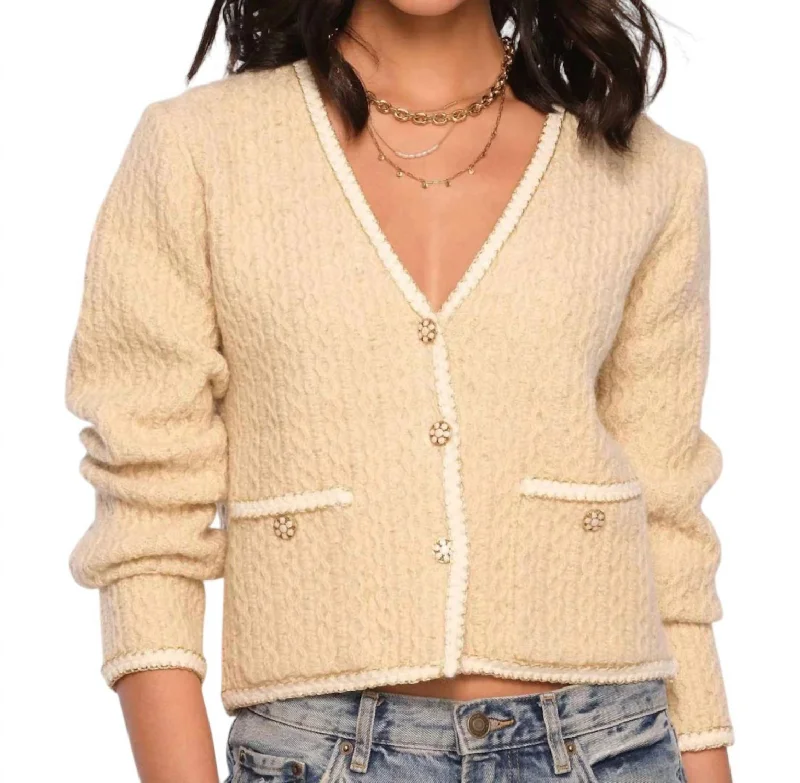 High-end Wear Leo Cardi In Yellow