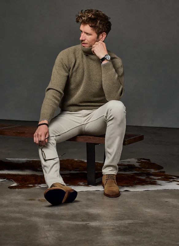 Elegant And Lazy Men's Bolzano Raglan Turtleneck Sweater in Olive