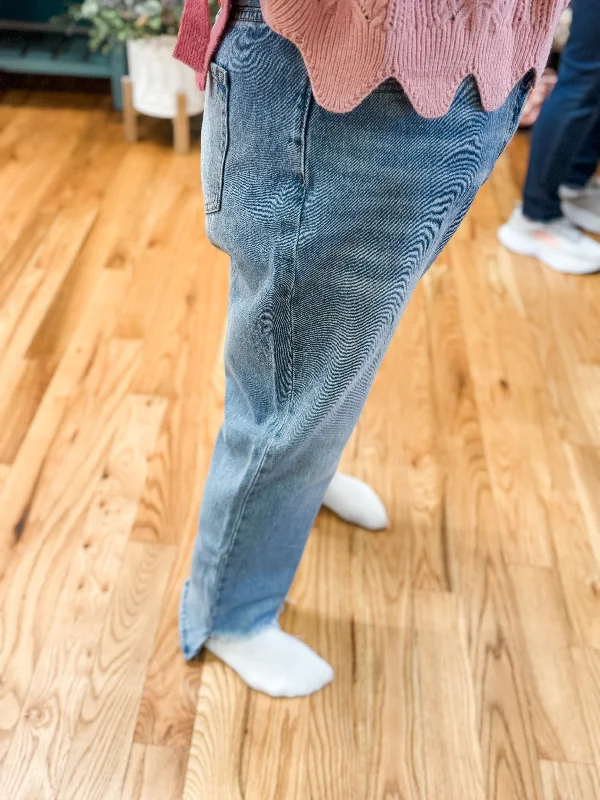Simple Chic Vervet High Rise Uneven Hem Jeans