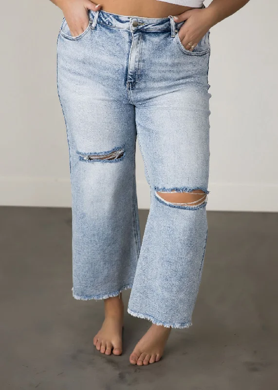 Exquisite Embroidery Curvy Viola Wide Leg Jeans