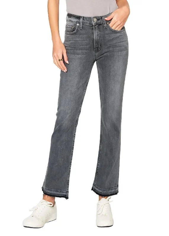 Stretch Design Farrah Mid Rise Kick Flare Jeans In Philly