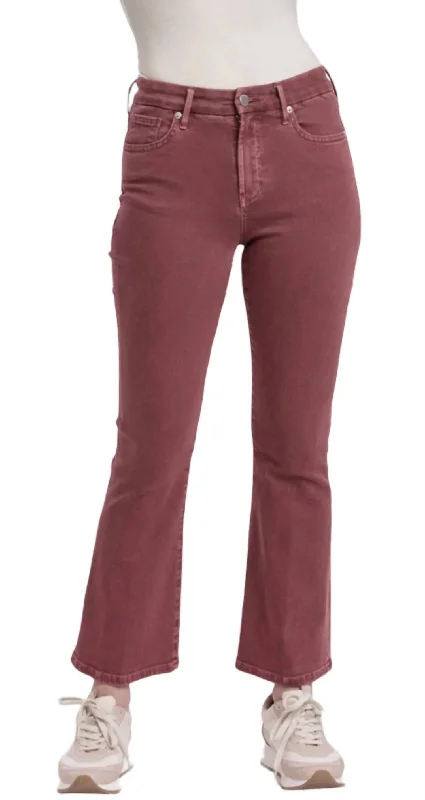 Sporty Elegance Jeanne Jeans In Intense Rust