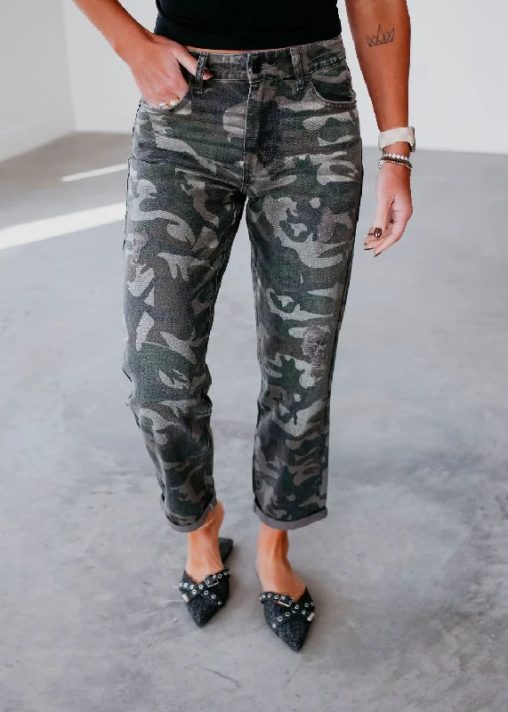 Comfortable Tops Oliver KanCan Boyfriend Jean