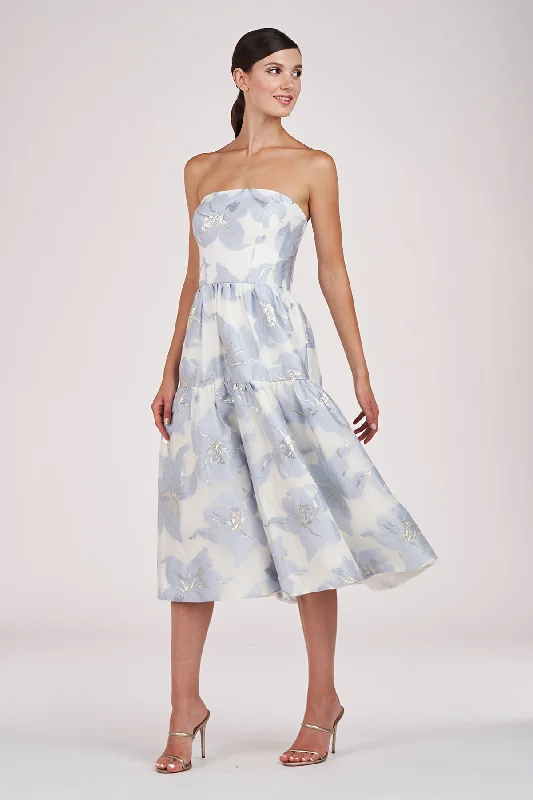 Ultra-lightweight Cassie Midi Dress