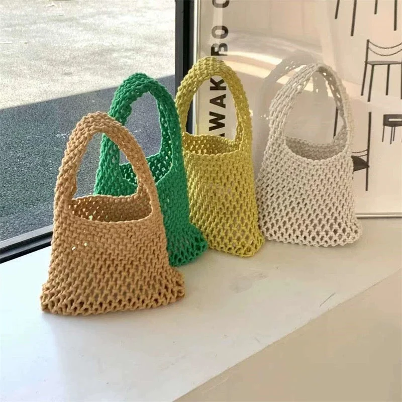 Elegant Outline Mariam Cute Holiday Jute Bags