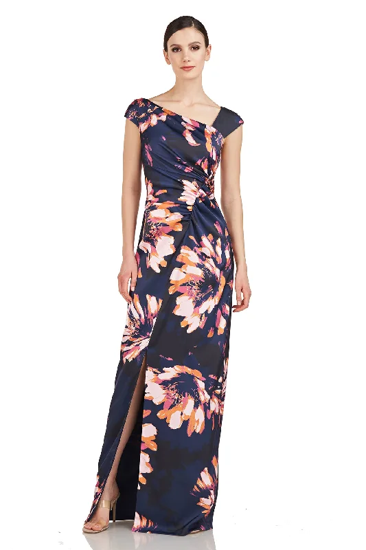 Fashionable And Fashionable Wafa Column Gown