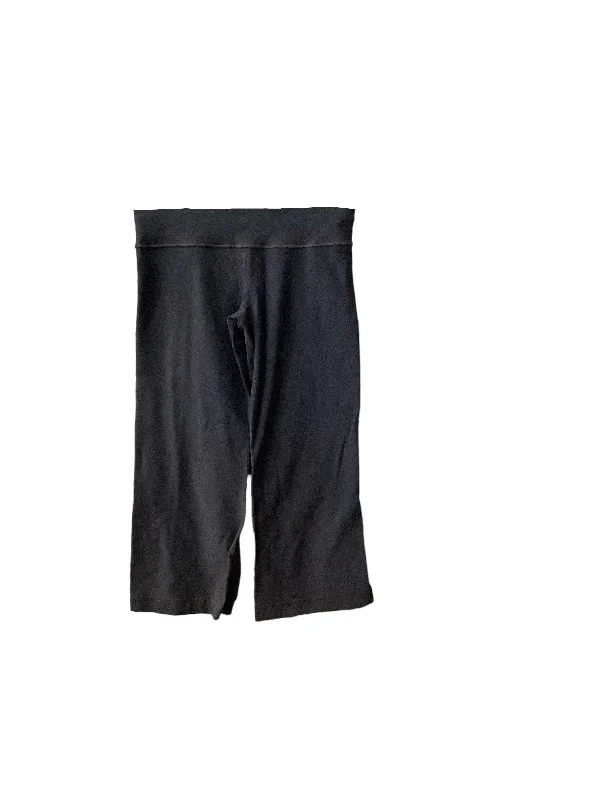 Cozy Street Style Grey Athletic Leggings Capris Lululemon, Size 2