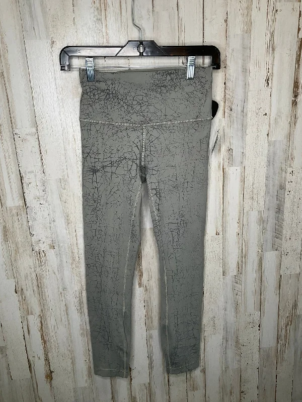 Windbreaker fashion Grey Athletic Leggings Lululemon, Size 4