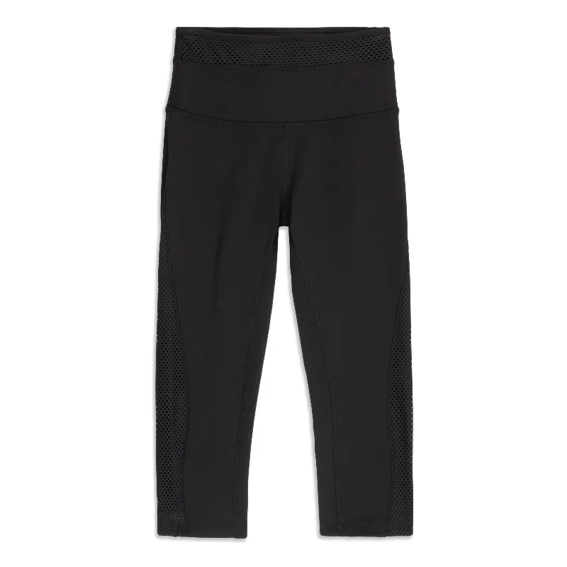 Comfy Layers Keep Score Crop - Resale