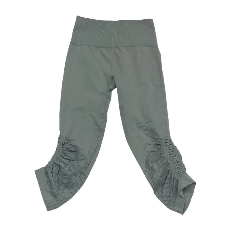 Effortless Elegance Teal Athletic Leggings Capris Lululemon, Size 2