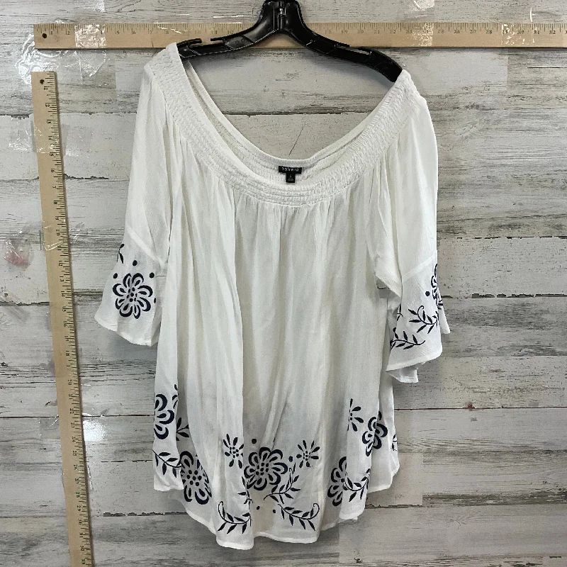 Nightclub Style Blue & White Top Short Sleeve Basic Torrid, Size 2x