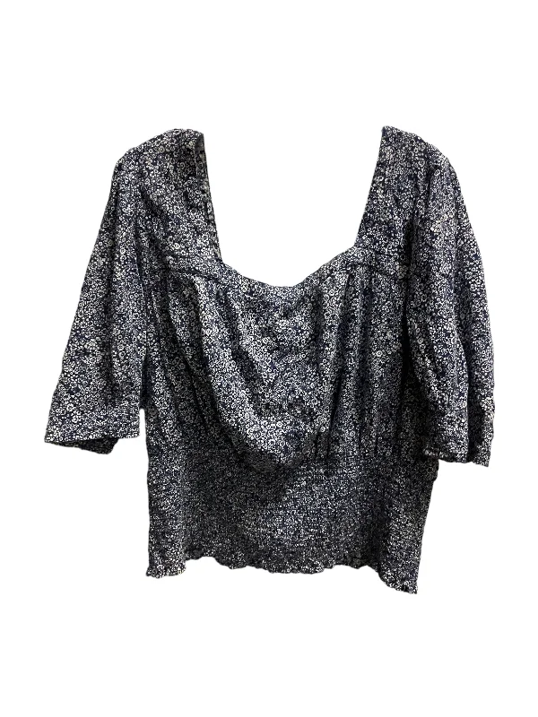 Trendy Traveler Blue & White Top Short Sleeve Universal Thread, Size 2x