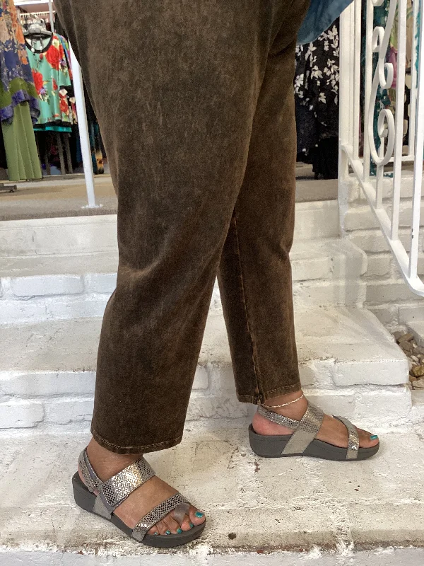 Unique Fashion CROP LEGGING - CHOCOLATE