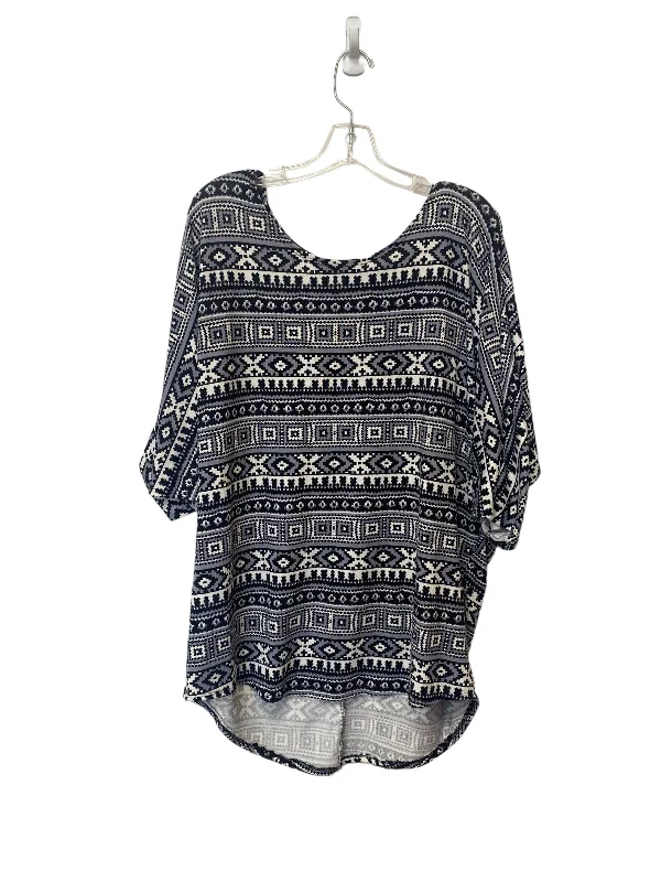 All-Day Comfort Geometric Pattern Top Short Sleeve Bobbie Brooks, Size 2x