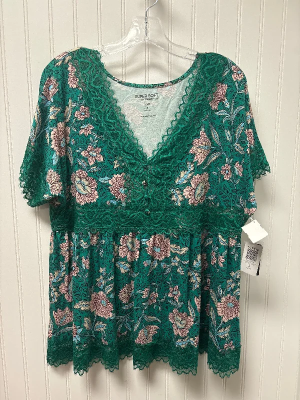 High-end Fashion Green Top Short Sleeve Torrid, Size 1x