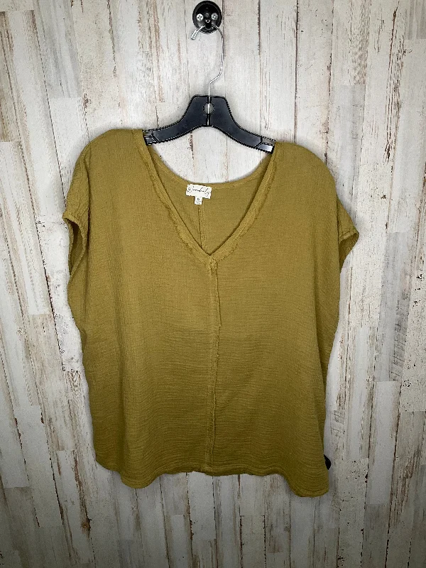 Printed Patterns Green Top Short Sleeve Wonderly, Size 1x