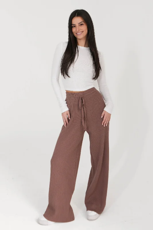 Double-sided Wear Unwritten Love Knit Pants in Brown