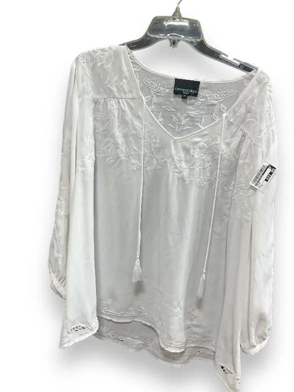 Windbreaker fashion White Top Short Sleeve Cynthia Rowley, Size 2x